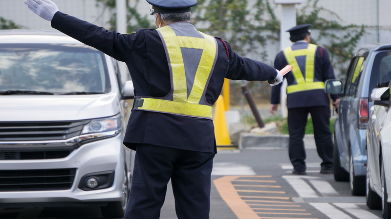 警備員の仕事で街の安全を支える仲間を募集中